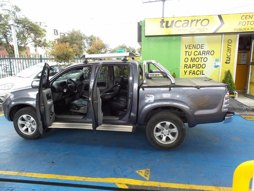 Toyota Hilux 2.5 Mt