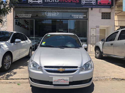 Imagen 2 de 9 de Chevrolet Corsa Classic Ls 1.4 Automania