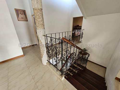 Hemrosa Casa En Venta Con Excelente Distribucion Urb Privada Villa Ingenio Ii La Morita 4 Habitaciones Patio Estacionamiento Estef 24-20481
