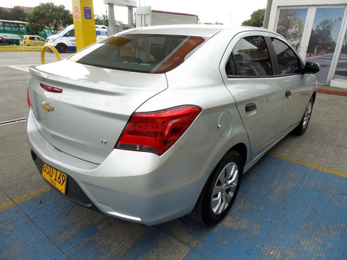 Chevrolet Onix 1.4 Lt