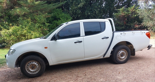 Imagen 1 de 18 de Mitsubishi L200 2.5 4d56 Liso A/c