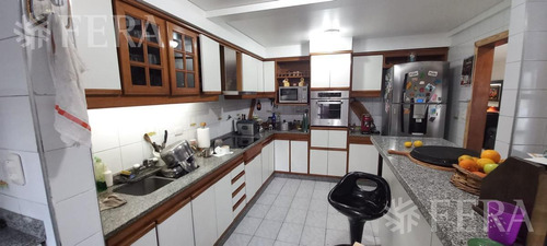 Imagen 8 de 19 de Venta Casa De 6 Ambientes Con Cochera Y Fondo Libre Con Piscina Y Quincho En Wilde (26900)