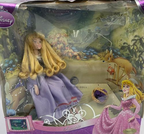 Boneca Disney Princesa Aurora Em Porcelana 2009