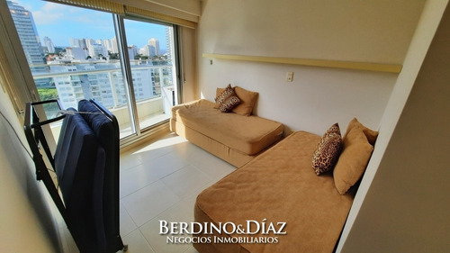 Apartamento En Torre Moderna Con Servicios En La Parada 4 De La Mansa- Ref: 910