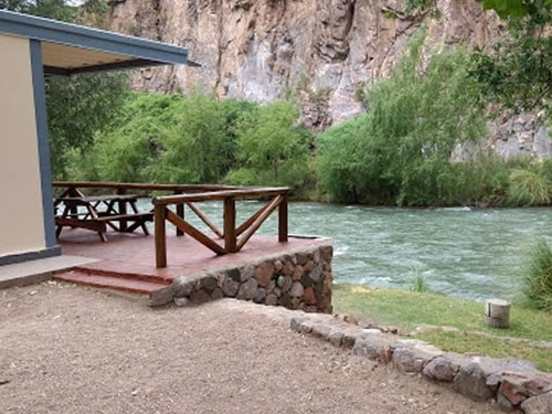 San Rafael, Mendoza. Complejo A La Vera Del Río Atuel.
