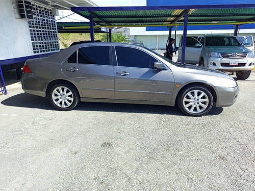 Imagen 4 de 16 de Honda Accord