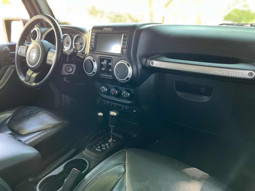 Jeep Wrangler 3.6 Unlimited Sahara 4x4 At