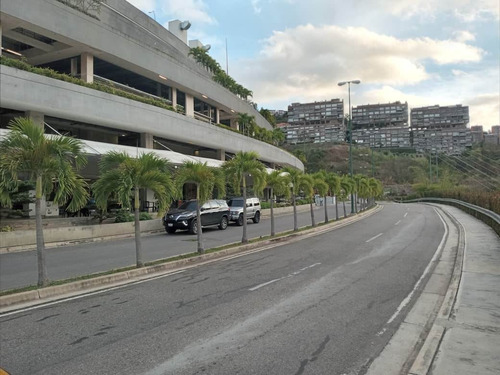 Imagen 3 de 8 de Se Vende Y Alquila Local Comercial 220m² En Cerro Verde
