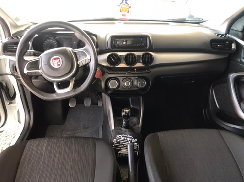 Imagem 7 de 8 de Fiat Argo