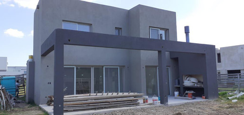 Muy Linda Casa A Estrenar En Barbarita