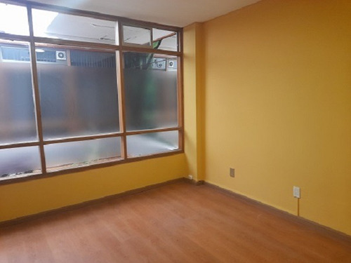 Se Arrienda Oficina Pleno Centro Temuco. Edificio Ripley.