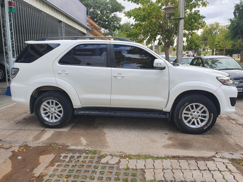 Toyota Sw4 2013 2.7 Srv Cuero Vvti 4x2 4at 5 Asientos