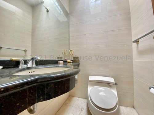 Imagen 3 de 27 de Casa En Venta En Prados Del Este 22-7593 Gustavo Nieves 0412 6057058 G6