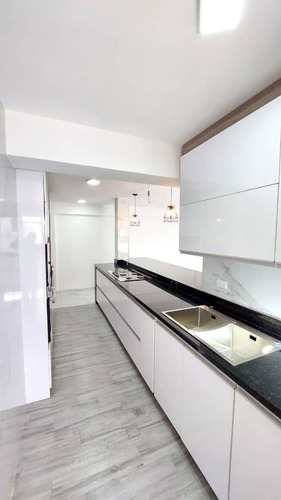 Listo Para Mudarte, Apartamento Recien Remodelado Cerca Del C.c. La Colina Y Farmatodo De La Minas, San Antonio De Los Altos