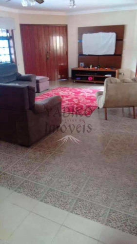 Imagem 24 de 27 de Casa Com 04 Suítes, 08 Vagas, Piscina, Churrasqueira. - V609