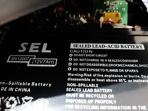 Auxiliar De Partida 300 Amp _usado_ Bateria Não Segura Carga