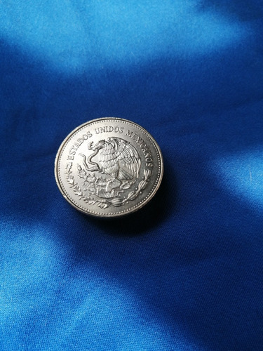 Imagen 2 de 2 de Moneda De $200 Copa Mundial De Fútbol 1986, Cobre-níquel