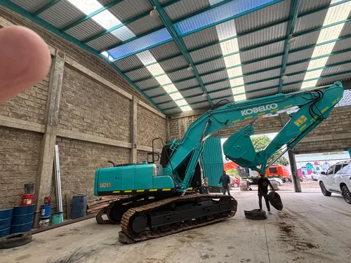 Excavadora Kobelco Sk200, Modelo 2007