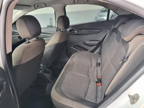 Imagem 8 de 10 de Chevrolet Prisma