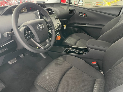 Imagen 9 de 14 de Toyota Prius Base 2022