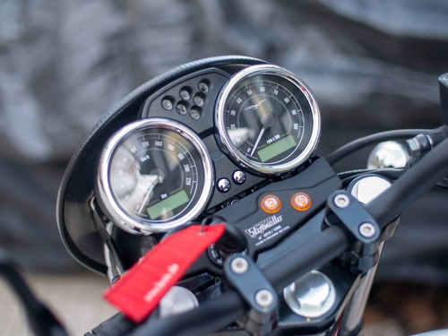 Imagen 14 de 15 de Moto Guzzi V7 Stornello 750 Cardanico Italiano Accesorios