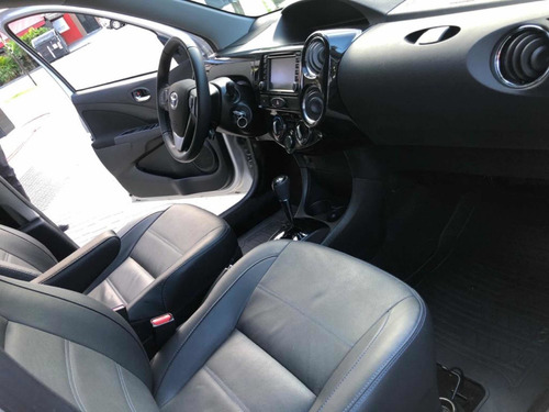 Toyota Etios 2018 1.5 Sedan Platinum At 4 Puertas Gris Plata