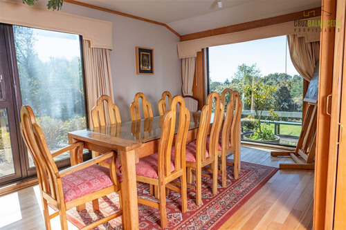 Casa En Venta De 6 Dorm. En Parrque Ivian I, Puerto Varas