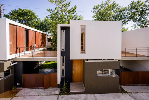 Duplex Venta La Plata Dos Dormitorios Y Escritorio