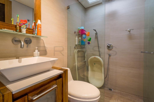Imagen 15 de 17 de Casa En Venta En Medellín El Poblado