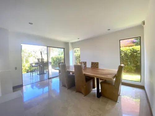Casa En Venta En El Poblado, Loma De Los Balsos. Cod V10402