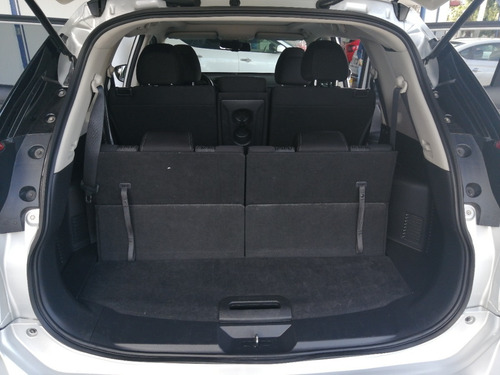 Imagen 14 de 15 de Nissan Xtrail Advance, 7 Pasajeros, Tela, Quemacoco.