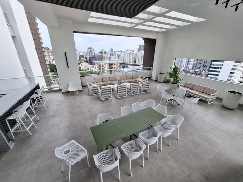 Apartamento En Alquiler En Serrallés, Santo Domingo