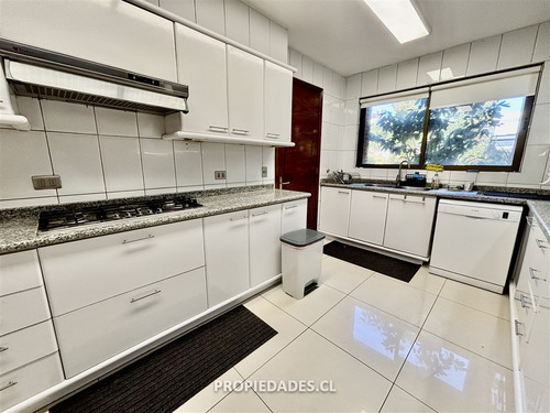 Departamento En Venta De 4 Dorm. En Las Condes