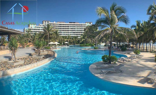 Cad La Isla Ibiza B7. Terraza Con Vista A Las Albercas Y Áreas Comunes