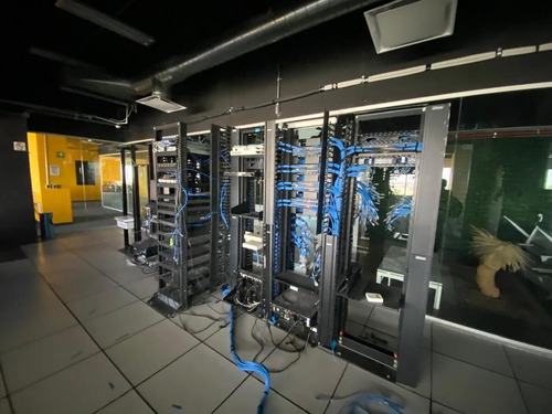 Oficina Plug And Play De 3,439 M² En Renta: Espacio Amplio Y Listo Para Ocuparlo