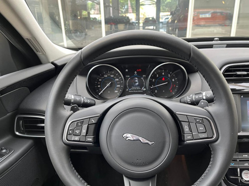 Jaguar Xe Pure 2.0 240hp 2018 Okm.