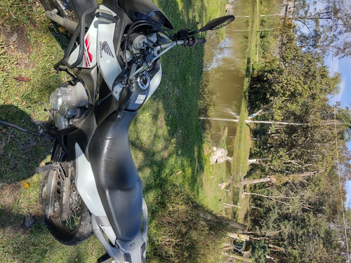 Imagem 1 de 10 de Honda Xre 2013