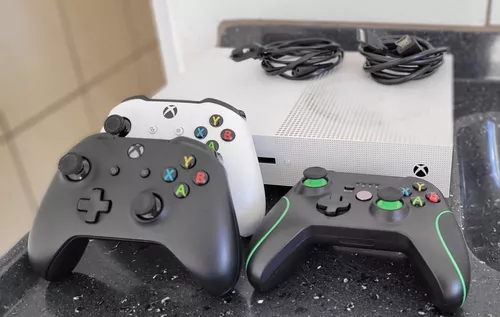 Microsoft Xbox One S 1tb - Usado - Escorrega o Preço