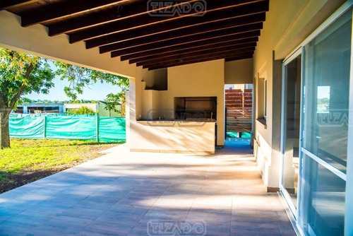 Casa En Venta Ubicado En San Alfonso, Pilar Del Este