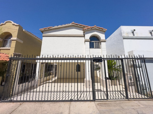 Hermosa Casa En Renta Completamente Equipada, Ubicada Al Poniente De La Ciudad