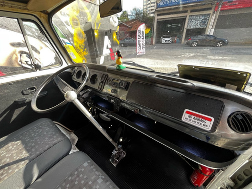 Kombi Clipper Bem Conservada