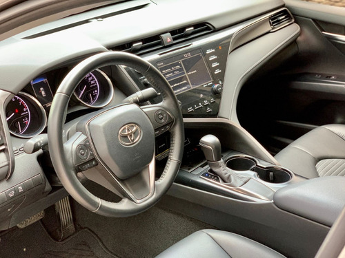 Imagen 10 de 15 de Toyota Camry 2019 Se
