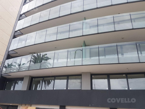 Excelente Planta Desarrollada En 270 M2,  Con Vista Al Mar.