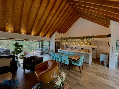 Hermosa Casa En El Retiro De Un Solo nivel(mls#253251)