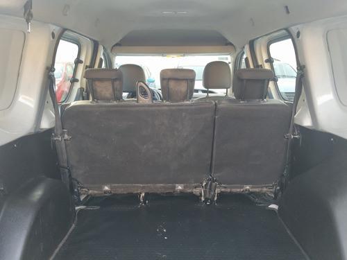 Imagen 9 de 18 de Renault Kangoo Sce Confort