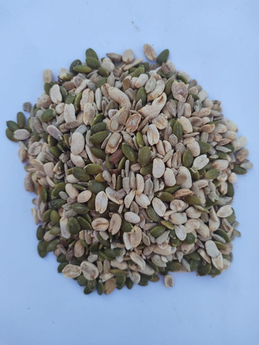 Imagen 4 de 9 de Mix De Semillas Tost Y Sal 1 Kg (girasol+zapallo+maní)