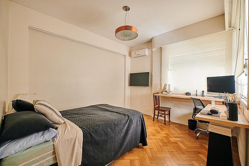 Excelente Departamento En La Mejor Cuadra De Recoleta