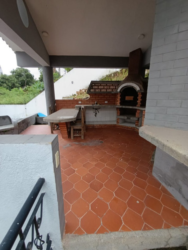 (hl28) Vendo Hermosa Casa En Colinas De Guataparo