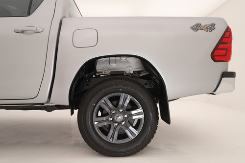 Toyota Hilux Pick-up 2.4 Cd Sr 150cv 4x2 At Cr7