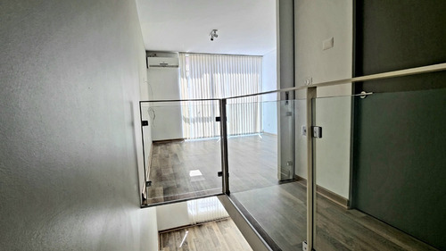 Vende Triplex En Providencia, Excelente Inversión